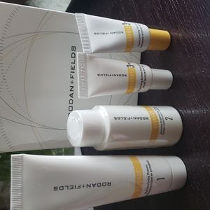 Rodan + Fields Skincare Reverse Regimen Travel Size